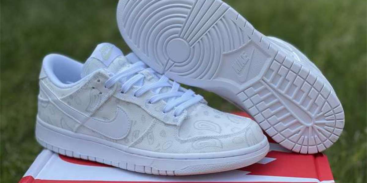 Official images of the Nike Dunk Low White Paisley