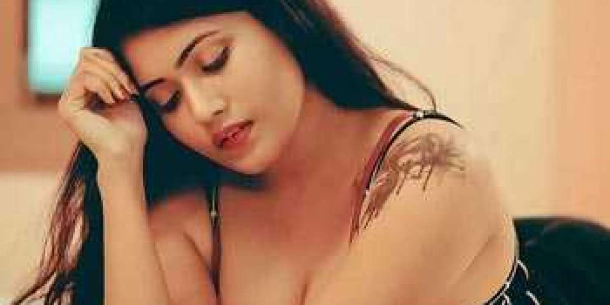 Payal Murthy Offers New Years Special Discountable Escorts Services