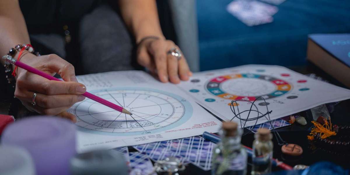 Unlock Your Destiny: How This Dubai Astrologer Can Transform Your Life